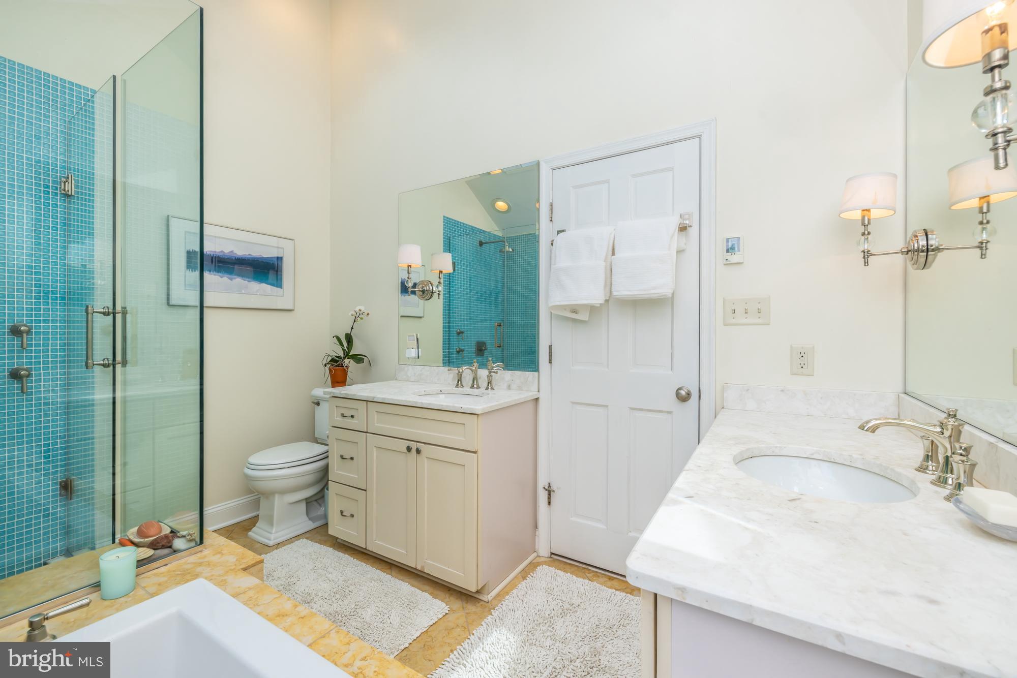 848 Pheasant Run Road West Chester, PA 19382 - Photo 27 of 51 His and Her Sinks