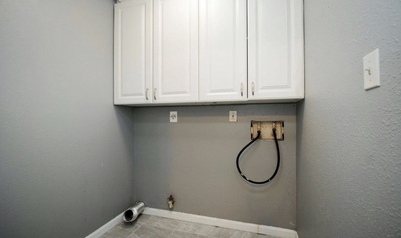 3111 Oak Rock Spring, TX 77373 - Photo 12 of 21 a bathroom with a sink and a mirror