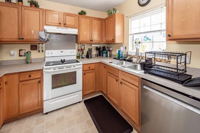 $325,000 | 322 Eagle Ridge Road, Summerville, SC 29485