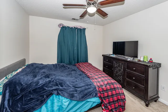 $325,000 | 322 Eagle Ridge Road, Summerville, SC 29485