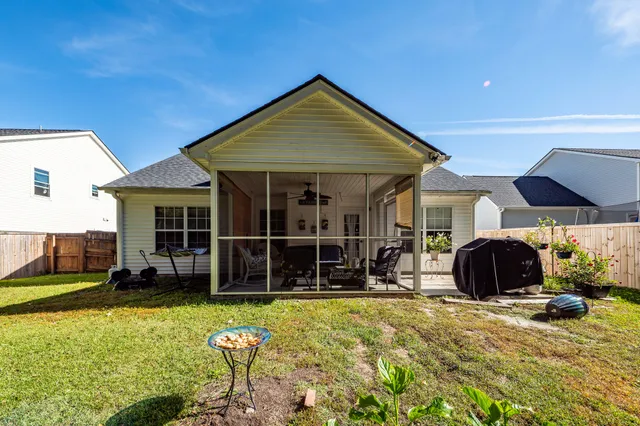 $325,000 | 322 Eagle Ridge Road, Summerville, SC 29485