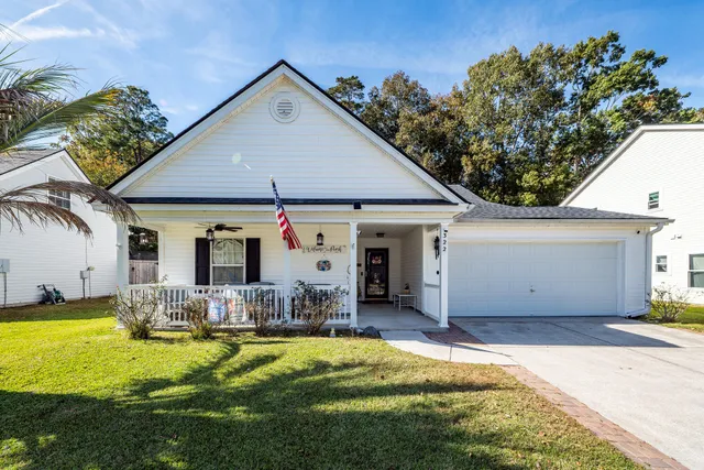 $325,000 | 322 Eagle Ridge Road, Summerville, SC 29485