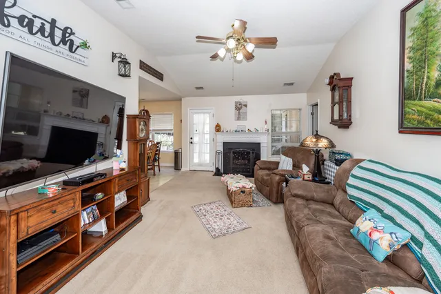 $325,000 | 322 Eagle Ridge Road, Summerville, SC 29485