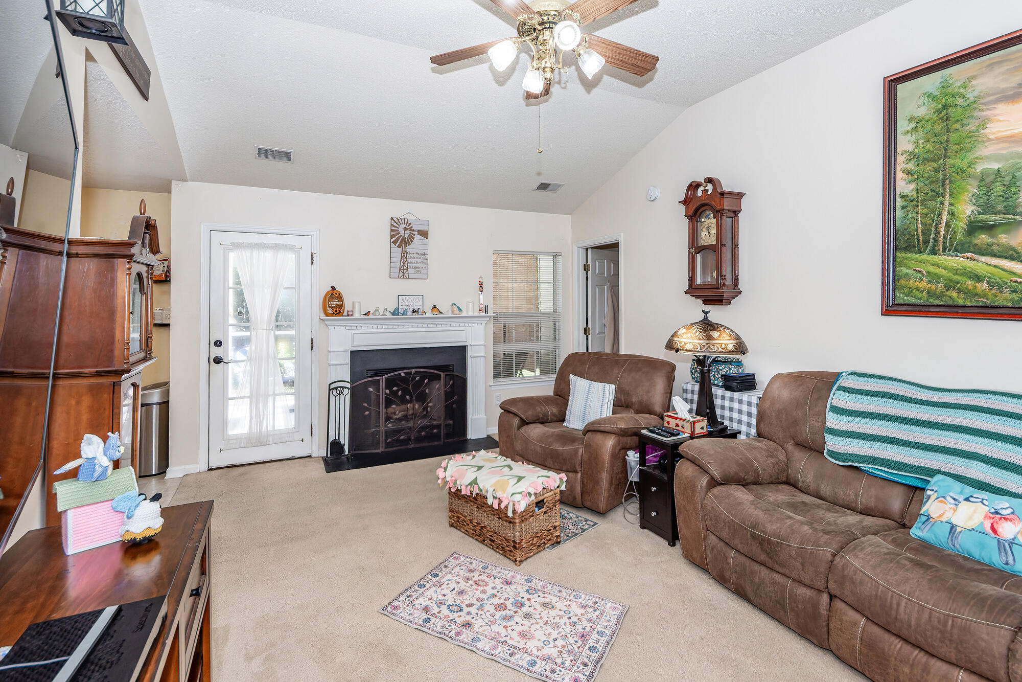 322 Eagle Ridge Road Summerville, SC 29485 - Photo 6 of 36 06