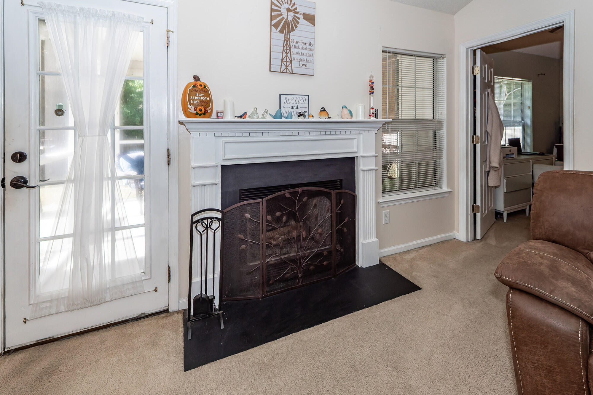 322 Eagle Ridge Road Summerville, SC 29485 - Photo 7 of 36 07