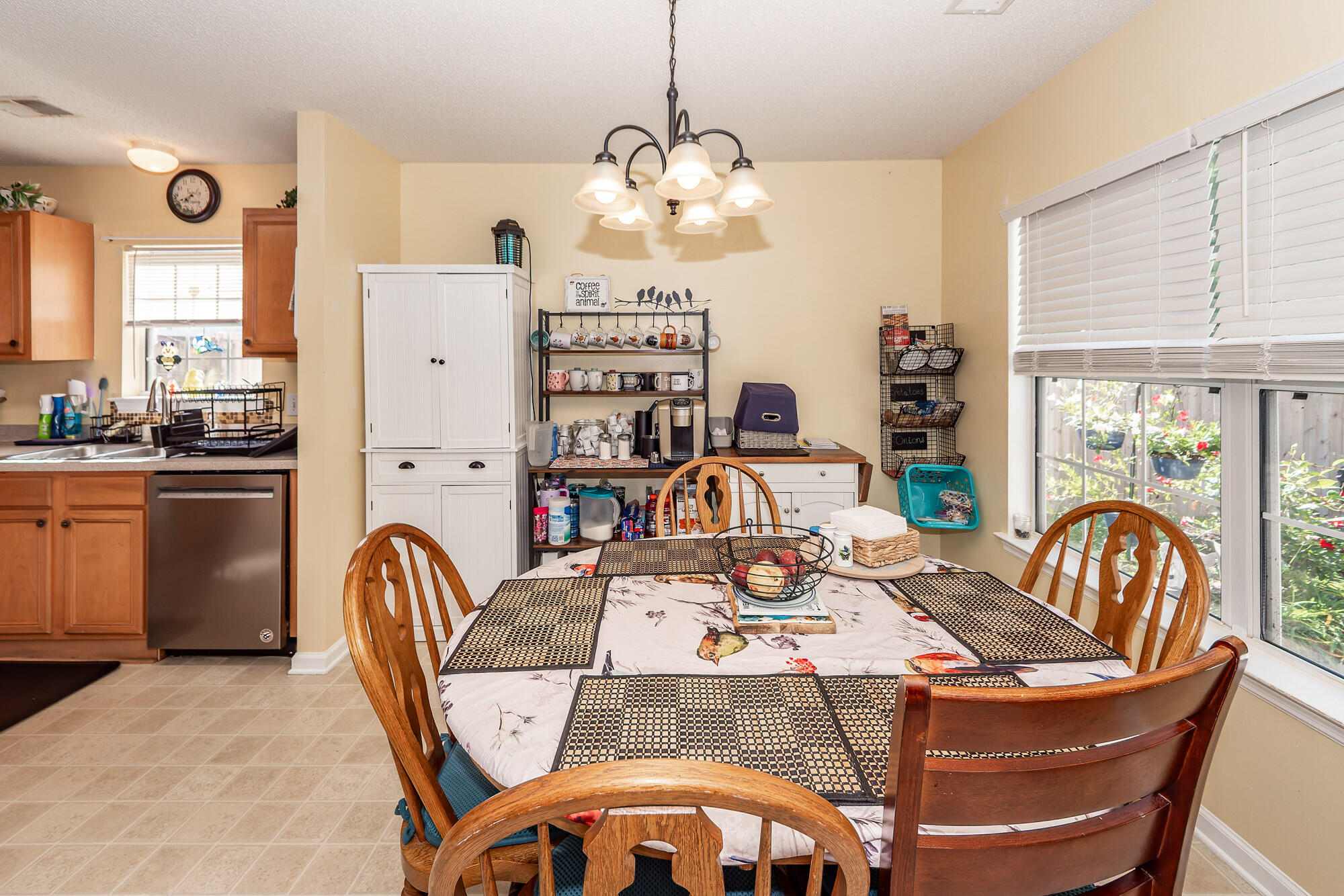 322 Eagle Ridge Road Summerville, SC 29485 - Photo 8 of 36 08