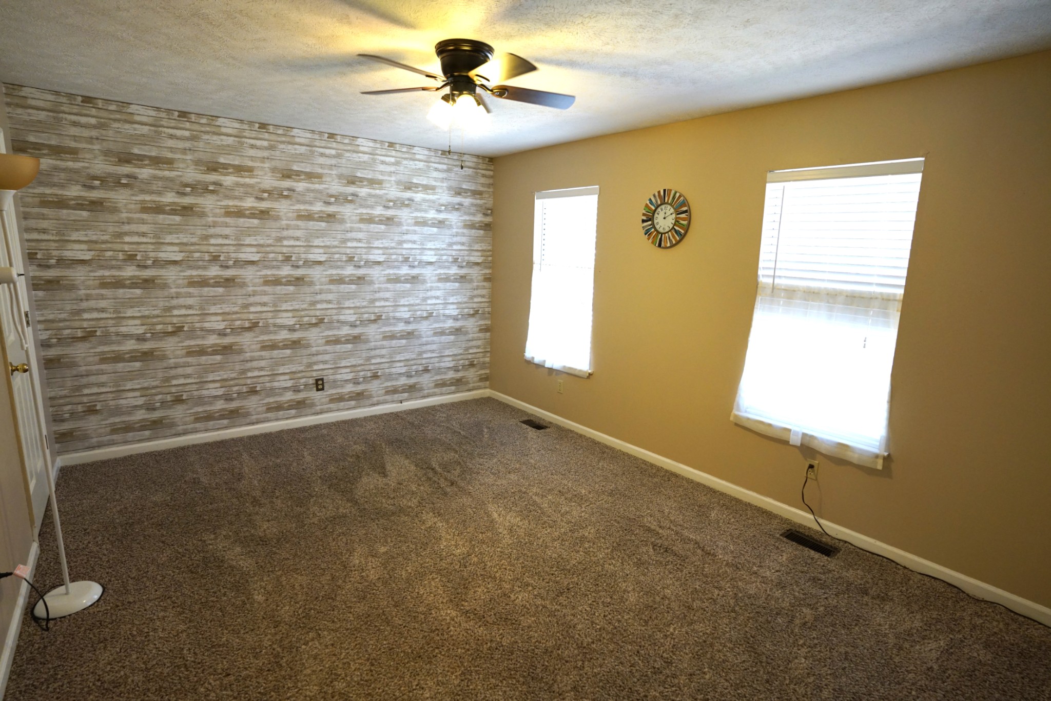 1168 West Grab Creek Road Dickson, TN 37055 - Photo 14 of 37 a view of empty room with windows