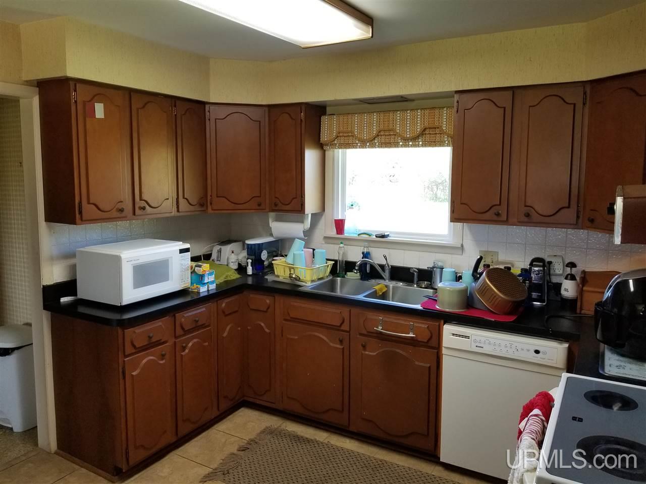 1490 15.5 Road Bark River, MI 49807 - Photo 5 of 9