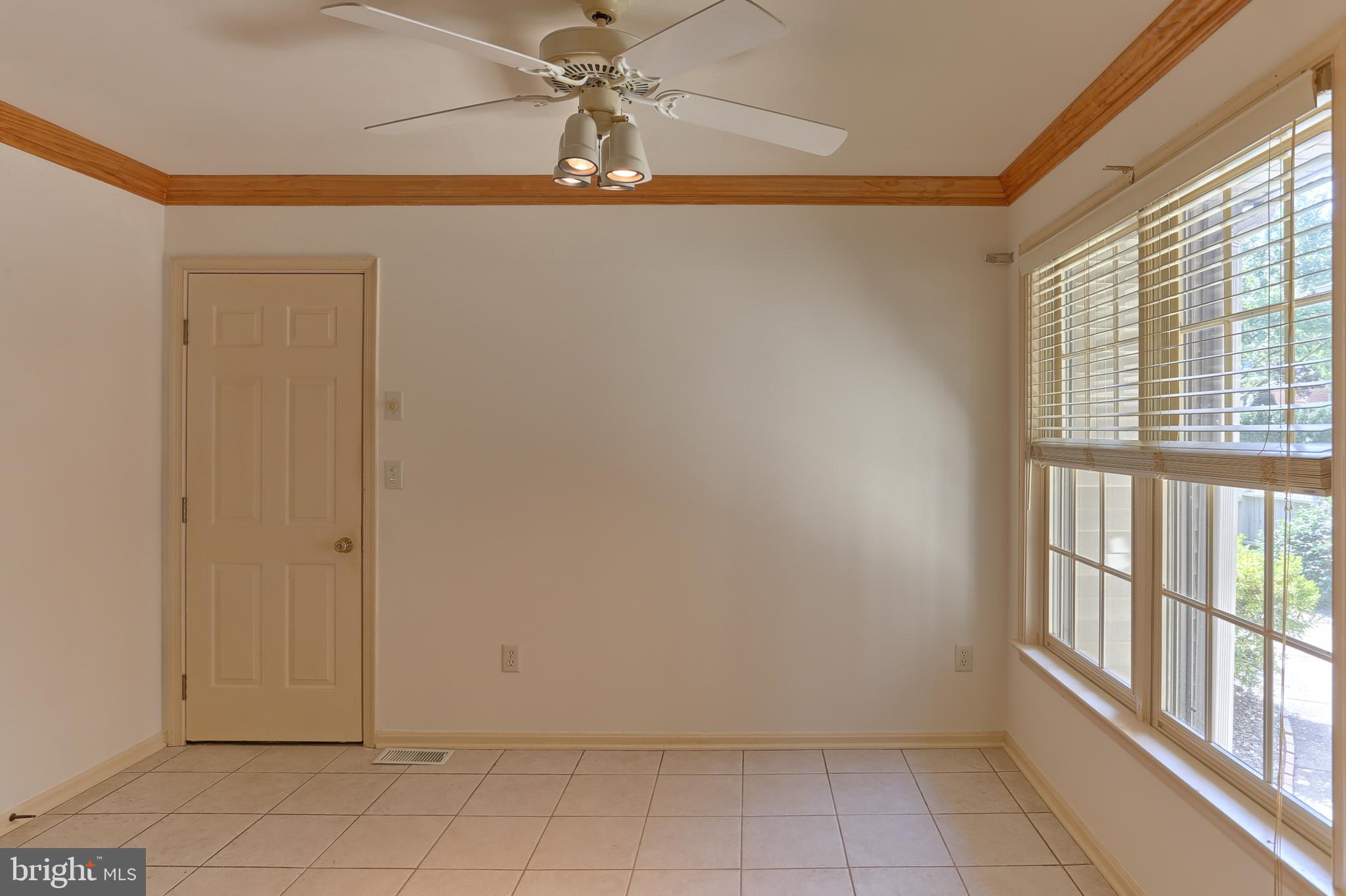 77 Cambridge Drive Hershey, PA 17033 - Photo 16 of 33 Eat-in-kitchen leads to 2car garage