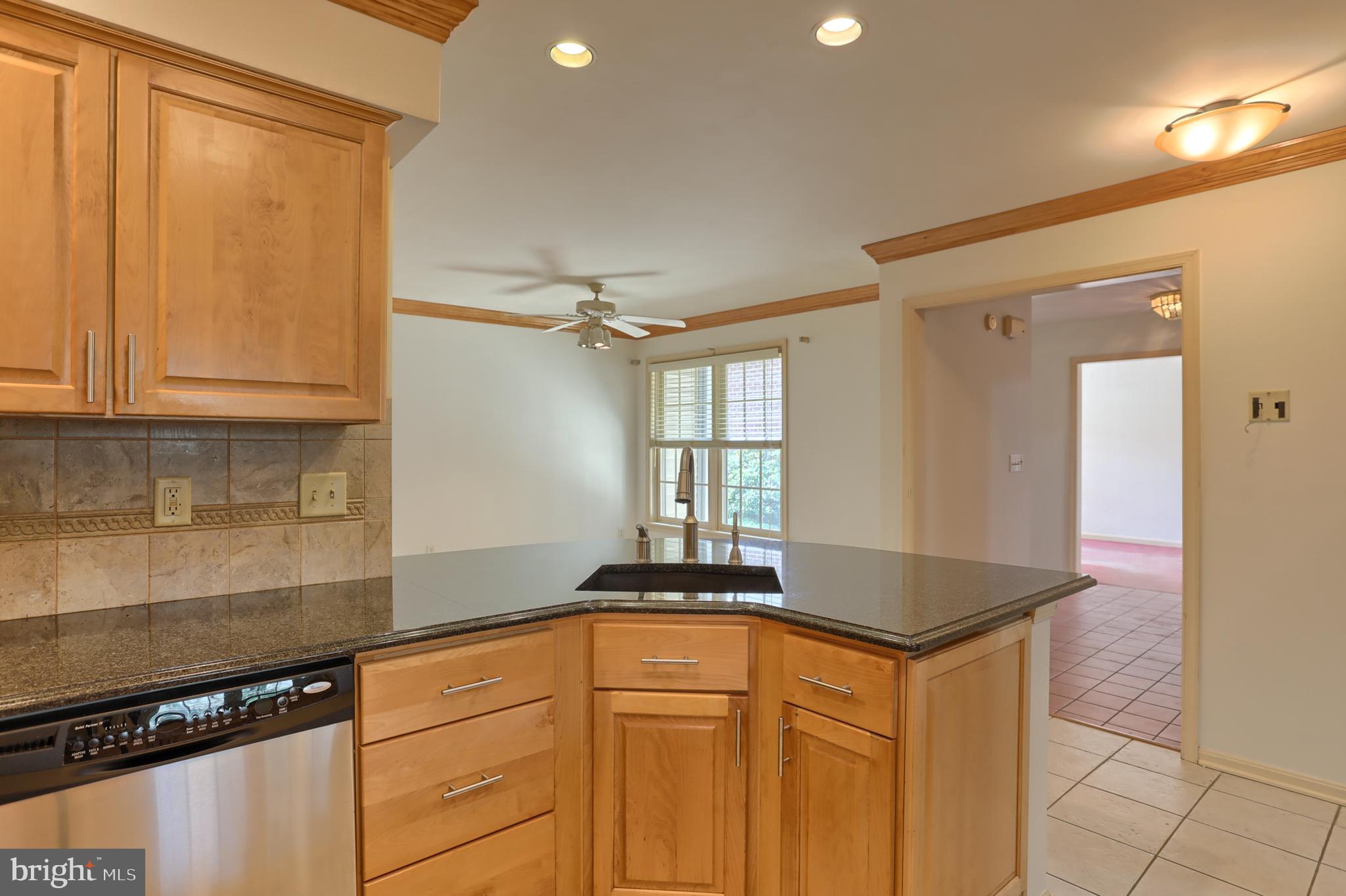 77 Cambridge Drive Hershey, PA 17033 - Photo 8 of 33 Black granite counters update and compliment