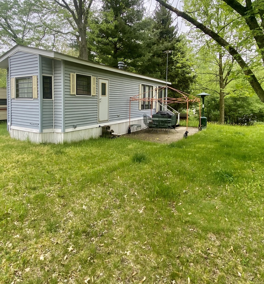 5-154 Woodhaven Sublette, IL 61367 - Photo 2 of 19