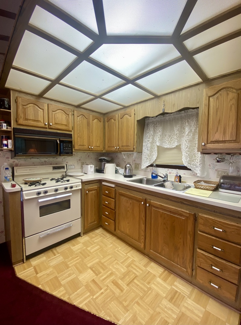 5-154 Woodhaven Sublette, IL 61367 - Photo 9 of 19