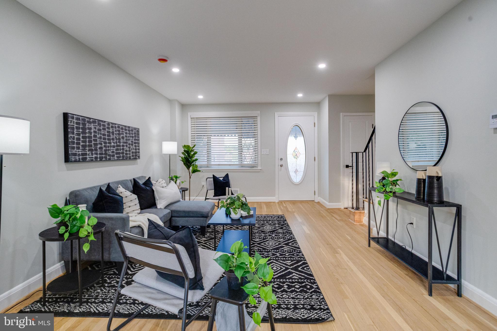 4806 Greencrest Road Baltimore, MD 21206 - Photo 5 of 57