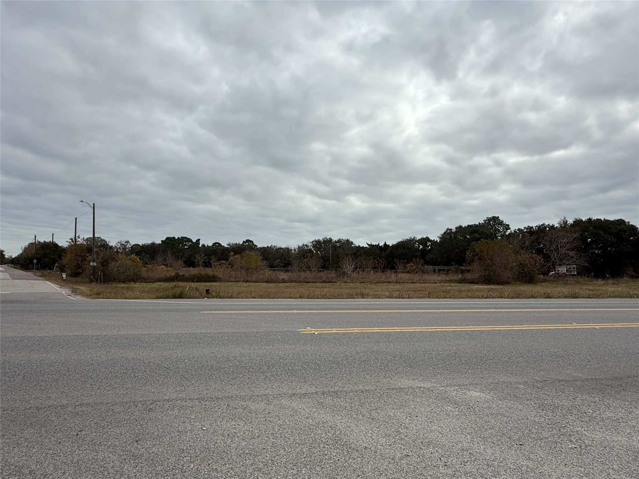 9015 Schiro Road Hitchcock, TX 77563 - Photo 9 of 9 a view of a city