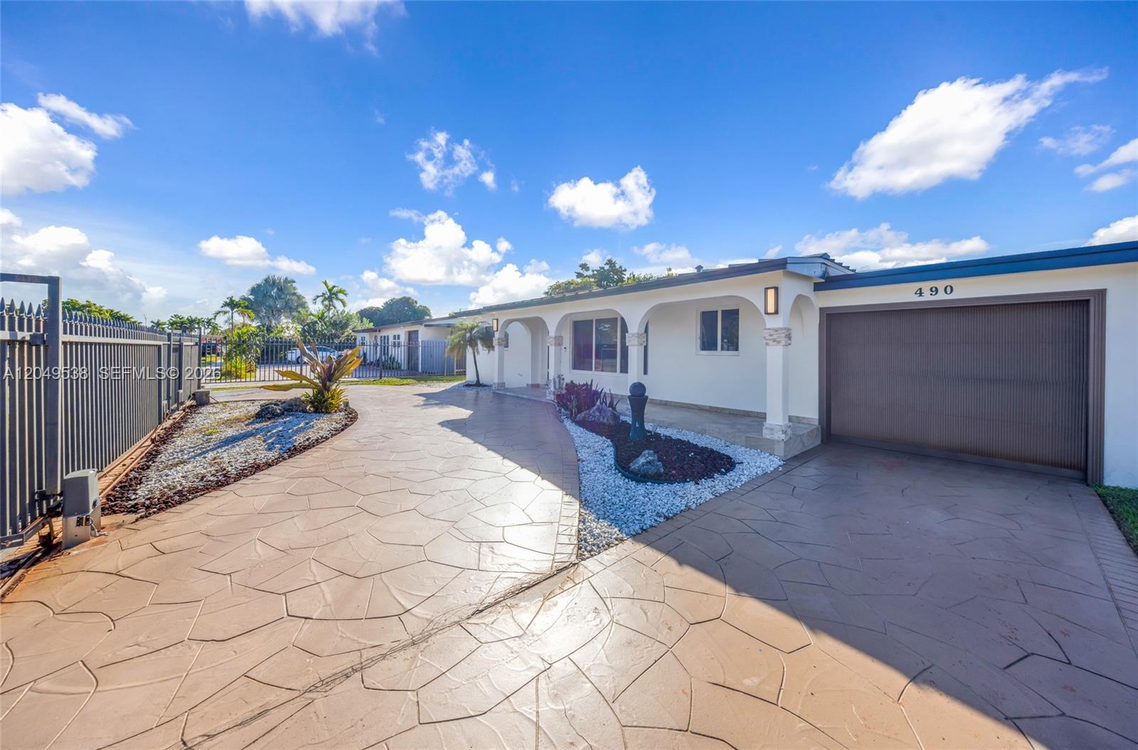 490 West 33rd Place Hialeah, FL 33012 - Photo 3 of 25