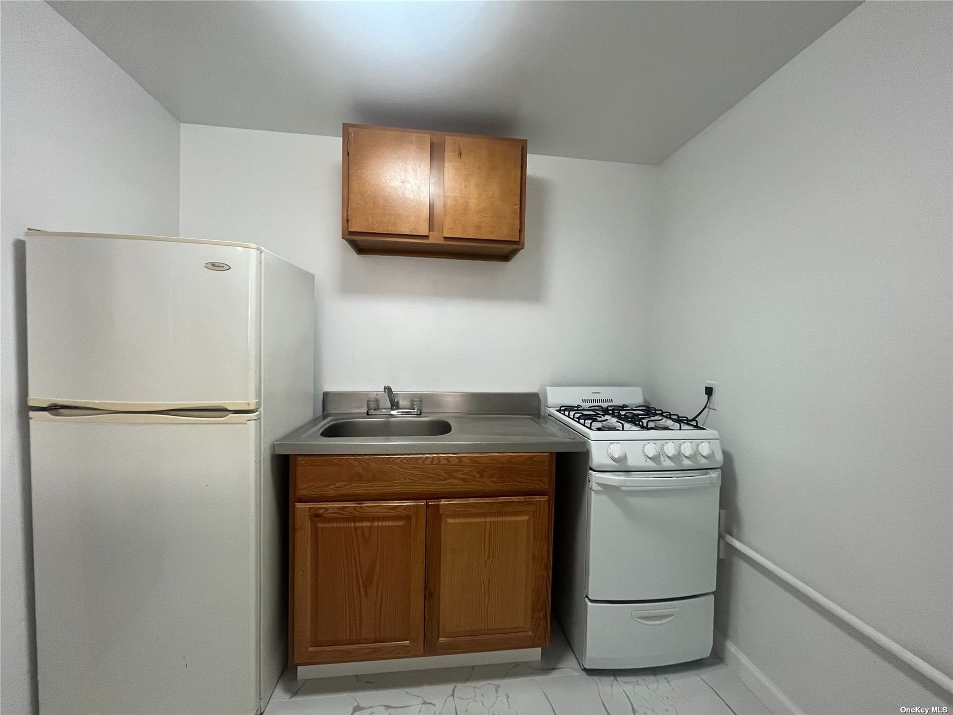 53-37 97th Street Queens, NY 11368 - Photo 3 of 36