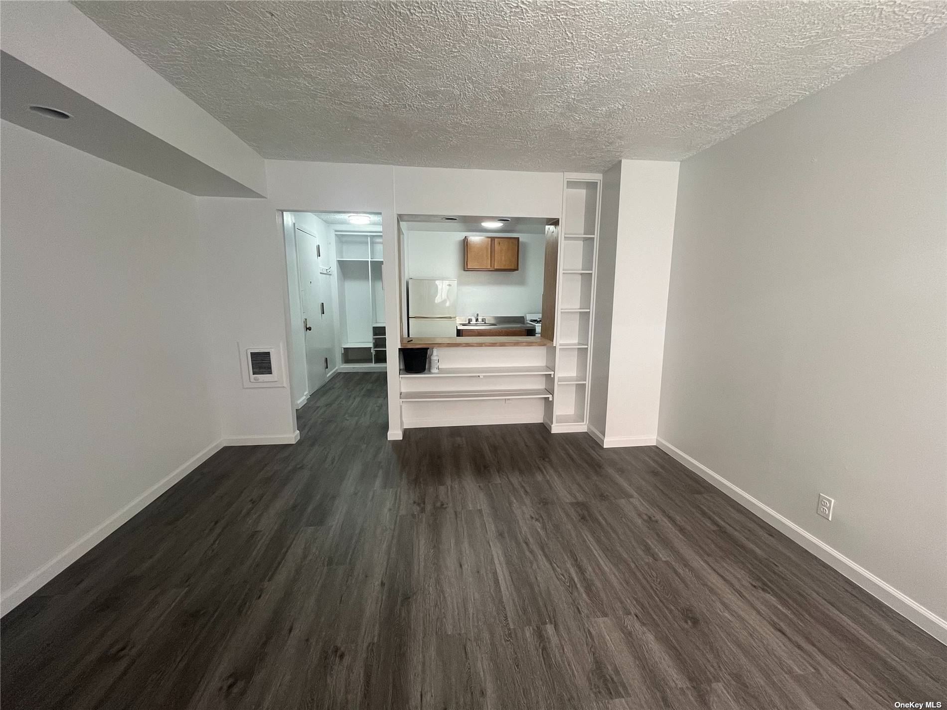 53-37 97th Street Queens, NY 11368 - Photo 8 of 36