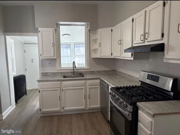 $2,000 | 50 East Clapier Street, Philadelphia, PA 19144