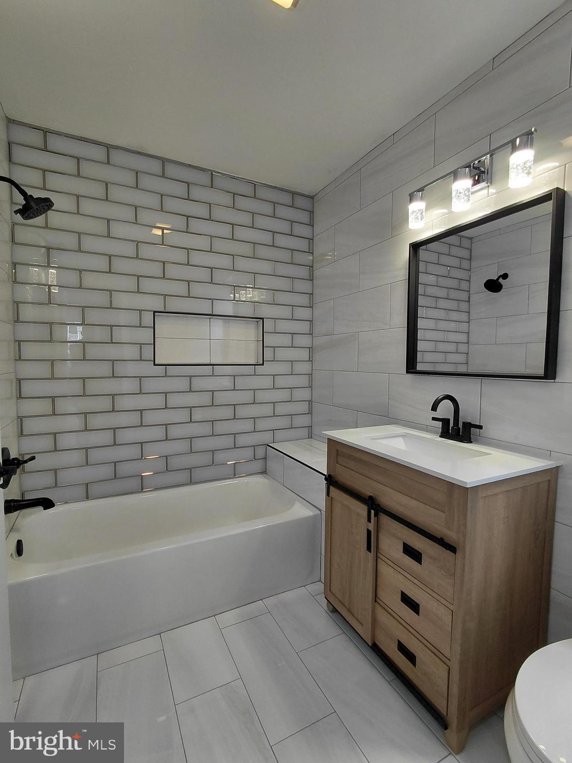 43 East Sharpnack Street Philadelphia, PA 19119 - Photo 24 of 37