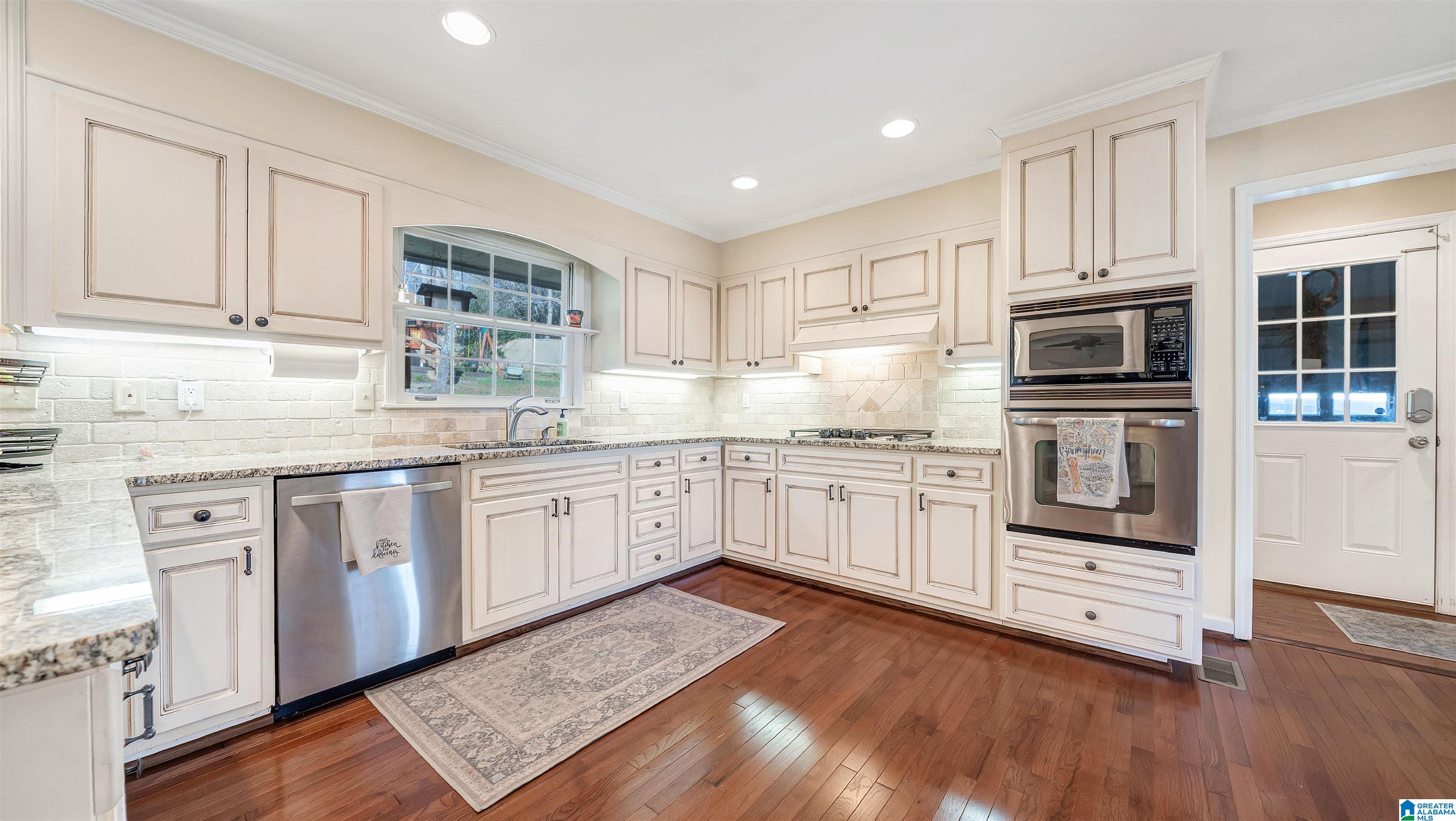 3640 Woodvale Road Birmingham, AL 35223 - Photo 13 of 36