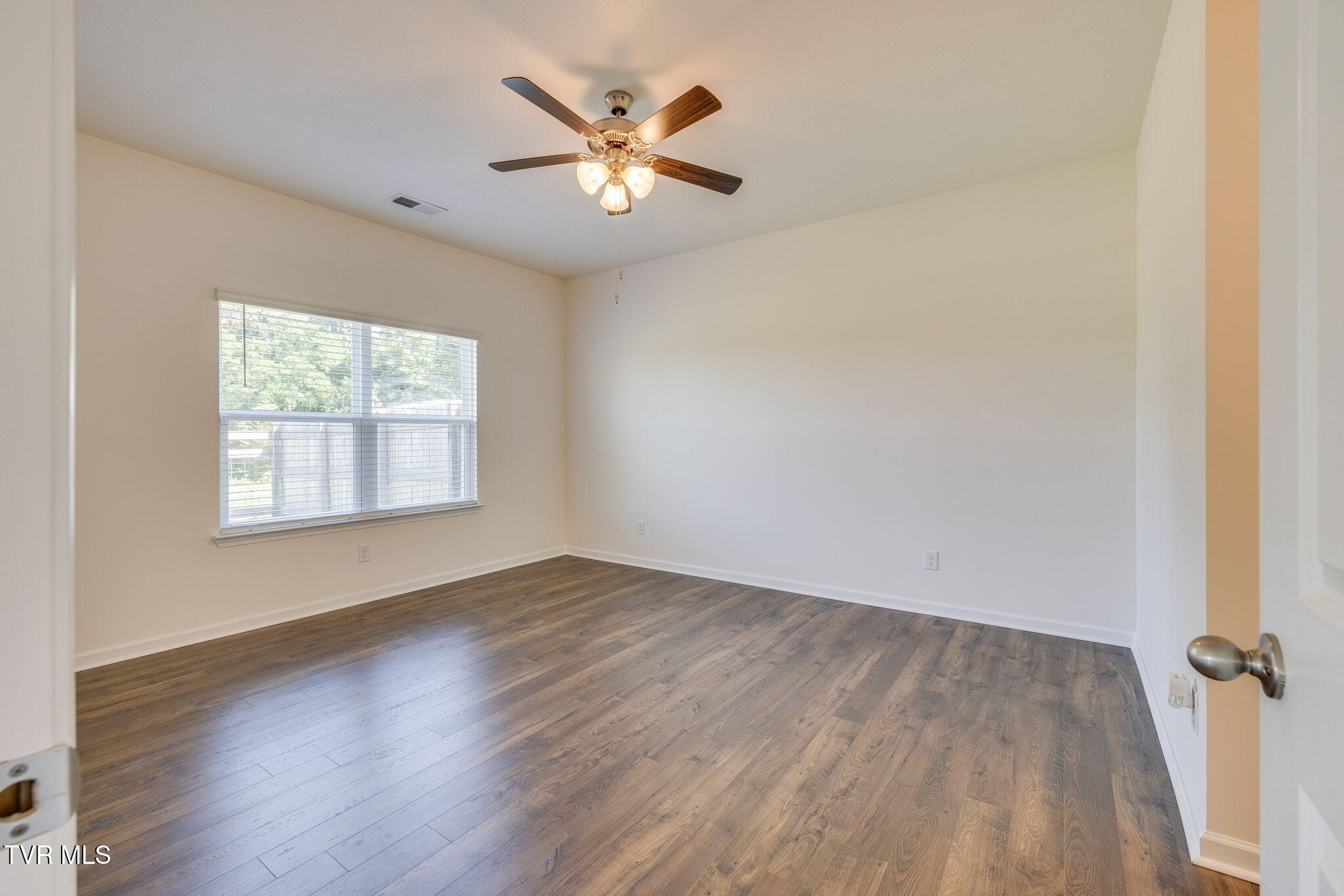 1160 Ridge Parke Kingsport, TN 37663 - Photo 13 of 33 014