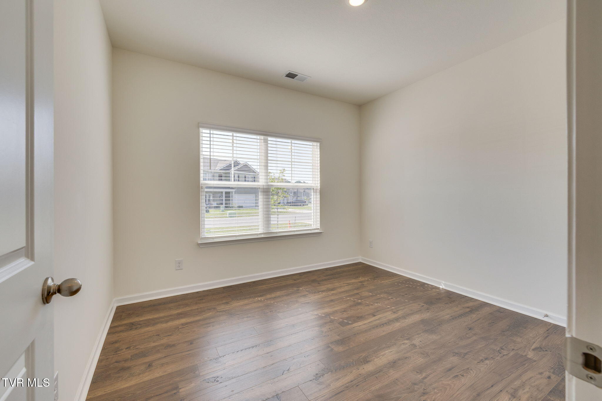 1160 Ridge Parke Kingsport, TN 37663 - Photo 18 of 33 019