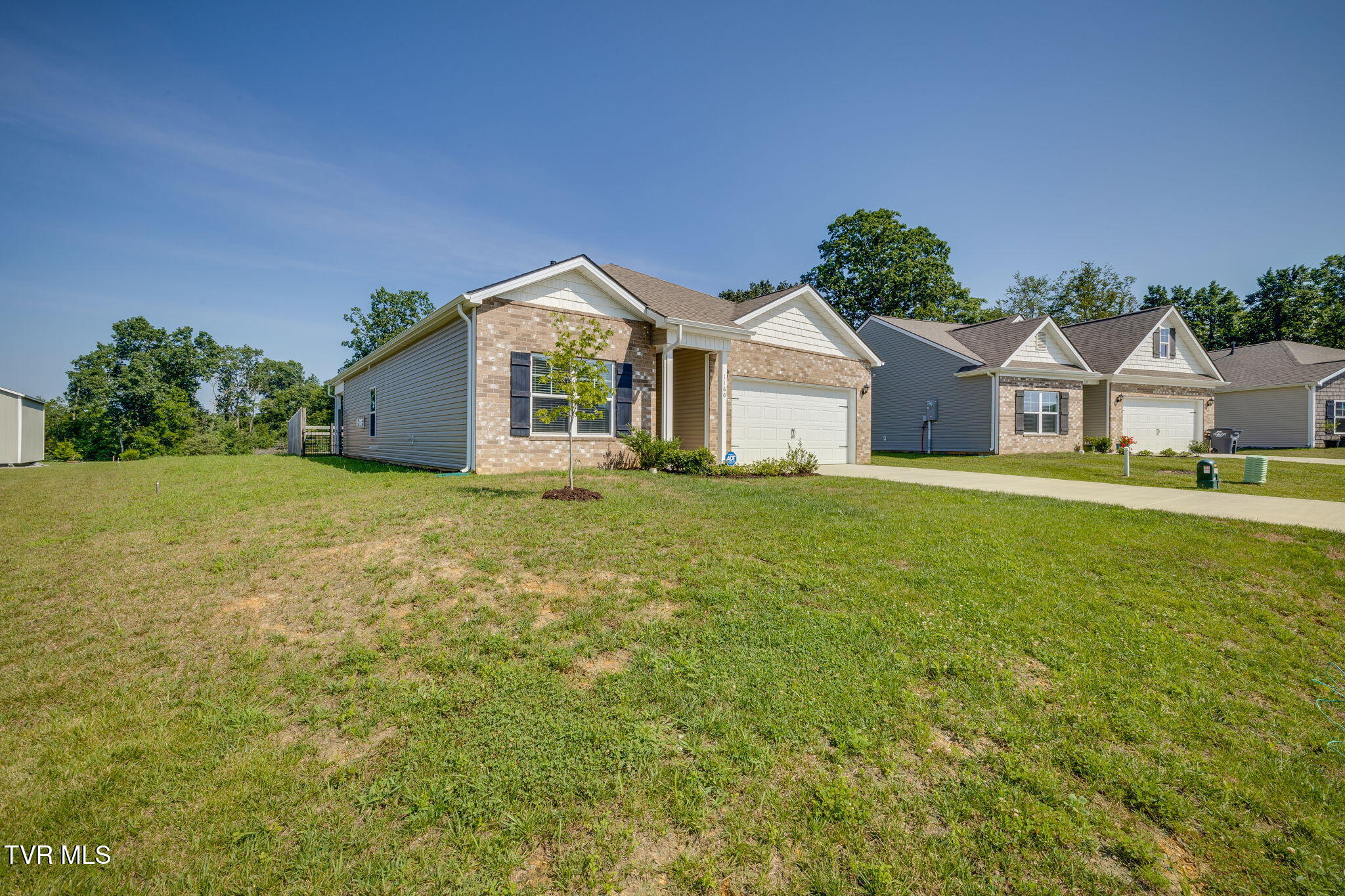 1160 Ridge Parke Kingsport, TN 37663 - Photo 2 of 33 003