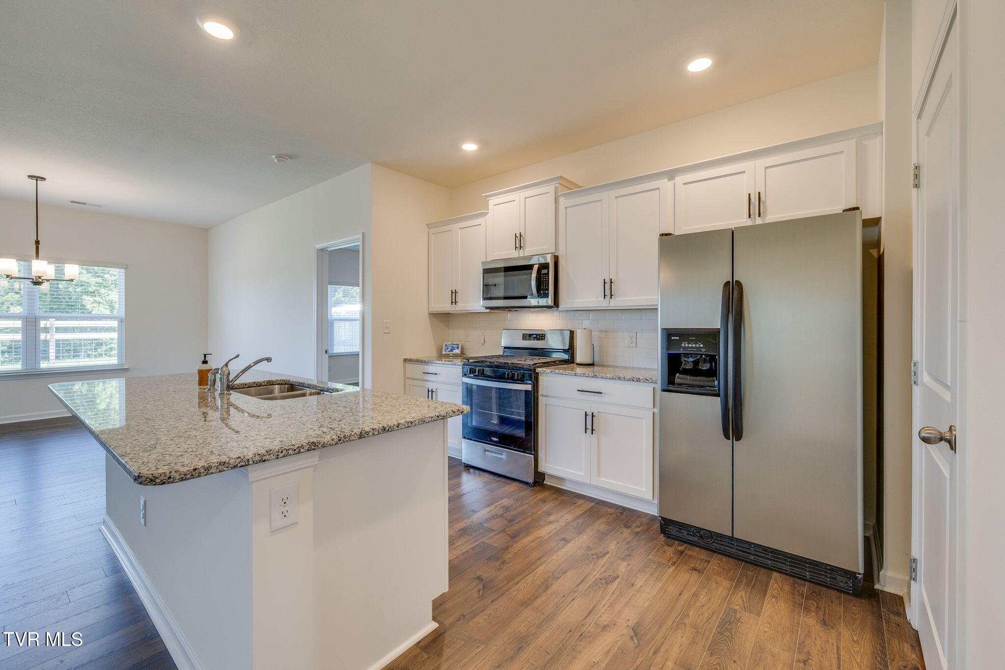 1160 Ridge Parke Kingsport, TN 37663 - Photo 9 of 33 010