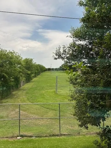 a view of a tennis court