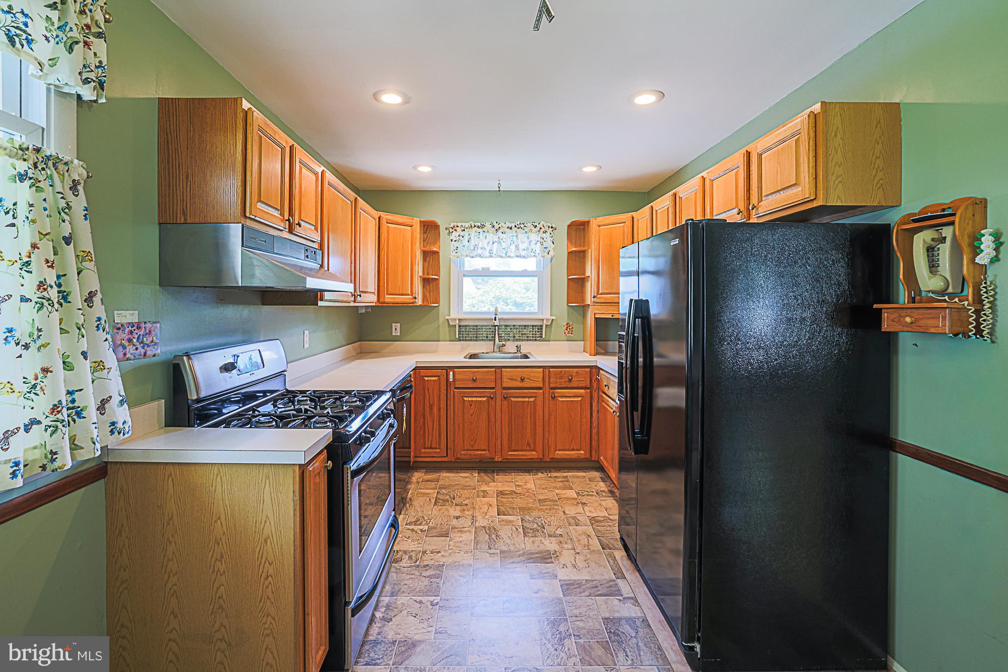 9106 Sandra Park Road Perry Hall, MD 21128 - Photo 13 of 53