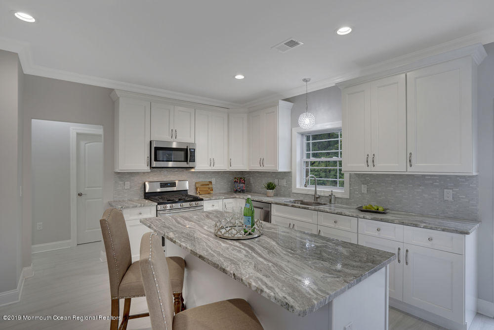 4 Hillcrest Road Morganville, NJ 07751 - Photo 13 of 23 025_dsc04961-dsc04965