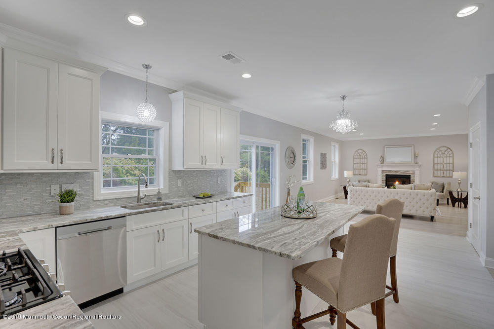 4 Hillcrest Road Morganville, NJ 07751 - Photo 14 of 23 027_dsc04976-dsc04980