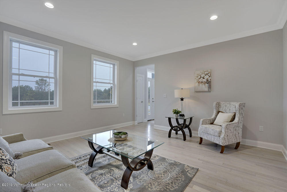 4 Hillcrest Road Morganville, NJ 07751 - Photo 10 of 23 016_dsc04916-dsc04920