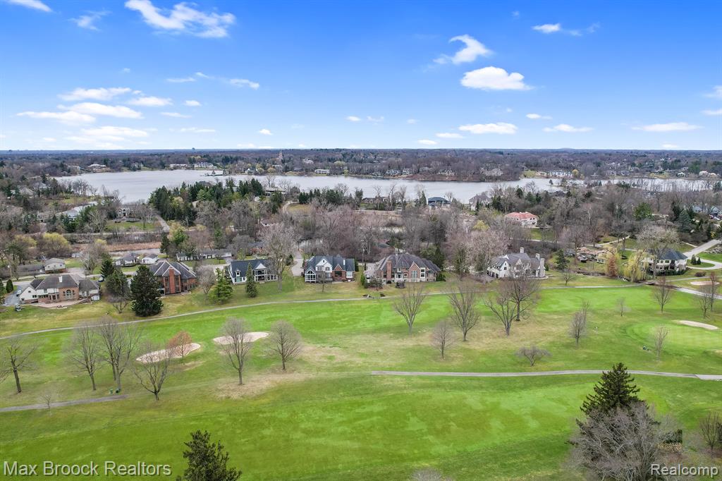 2905 West Hickory Grove Road Bloomfield Hills, MI 48302 - Photo 4 of 25