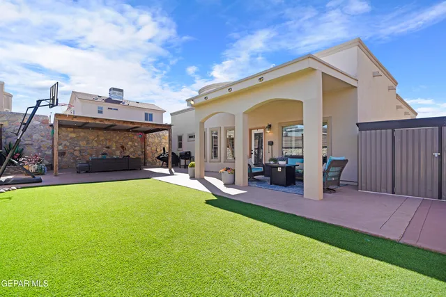 $424,900 | 7880 Enchanted View Drive, El Paso, TX 79911