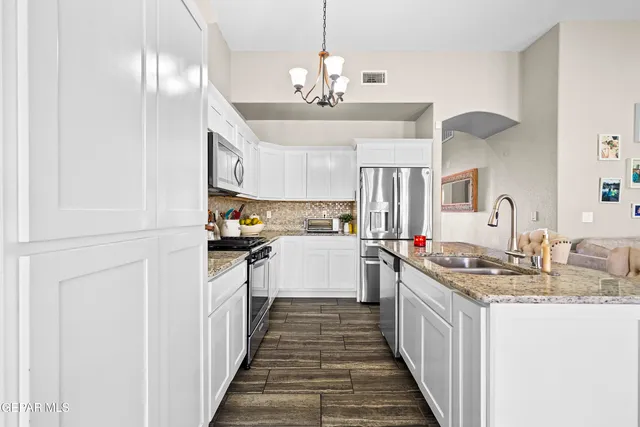 $424,900 | 7880 Enchanted View Drive, El Paso, TX 79911