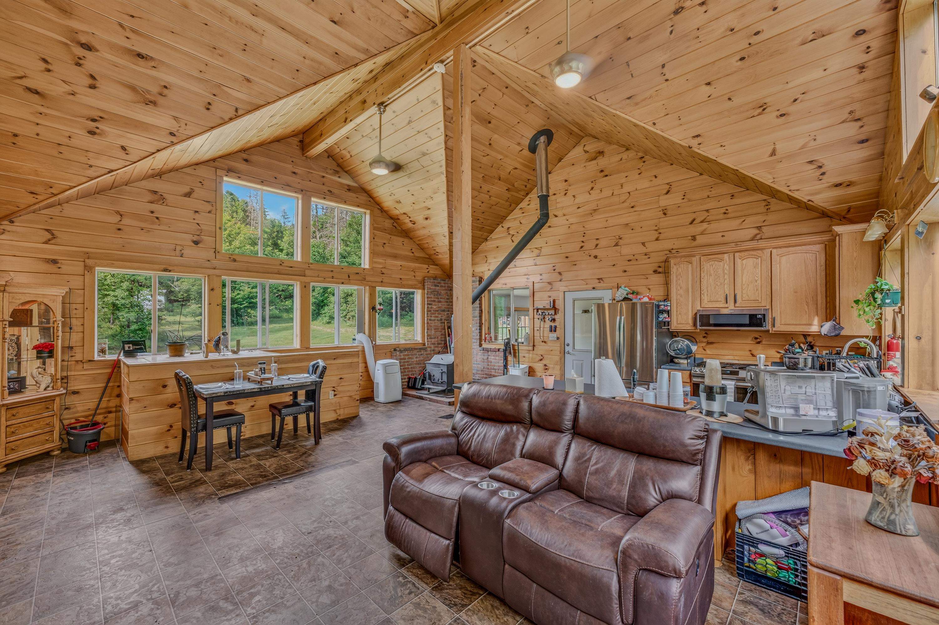 1736 Grimes Road Lyndon, VT 05819 - Photo 9 of 47