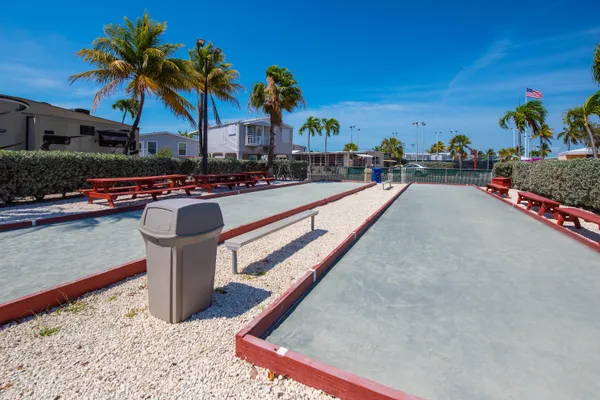 $985,000 | 701 Spanish Main Drive, Unit 51, Cudjoe, FL 33042