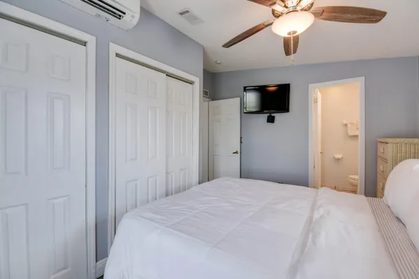$985,000 | 701 Spanish Main Drive, Unit 51, Cudjoe, FL 33042