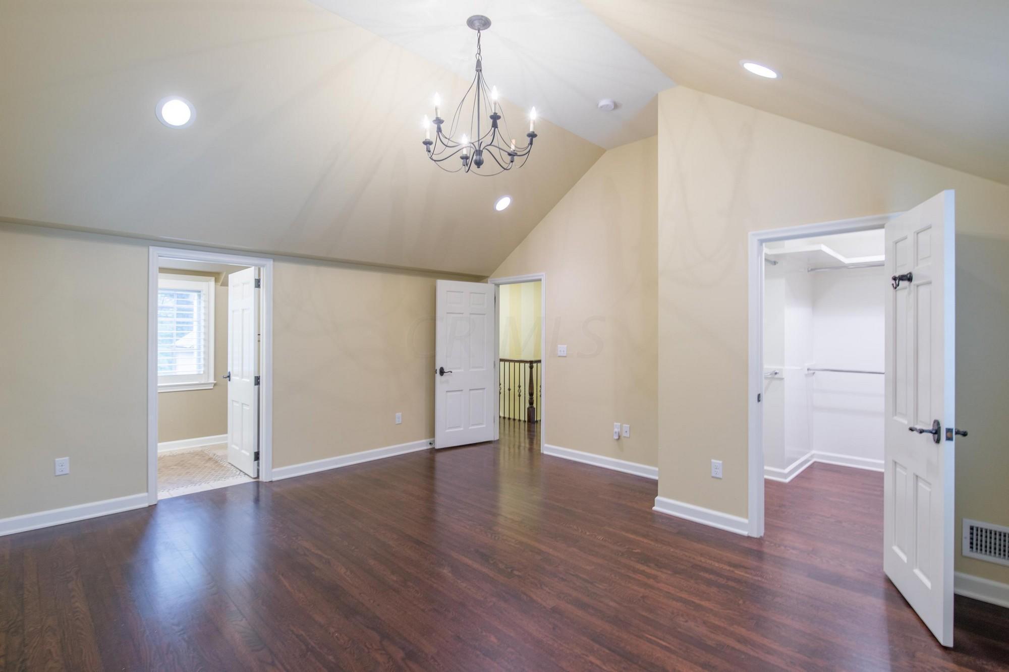 2366 Club Road Columbus, OH 43221 - Photo 25 of 48