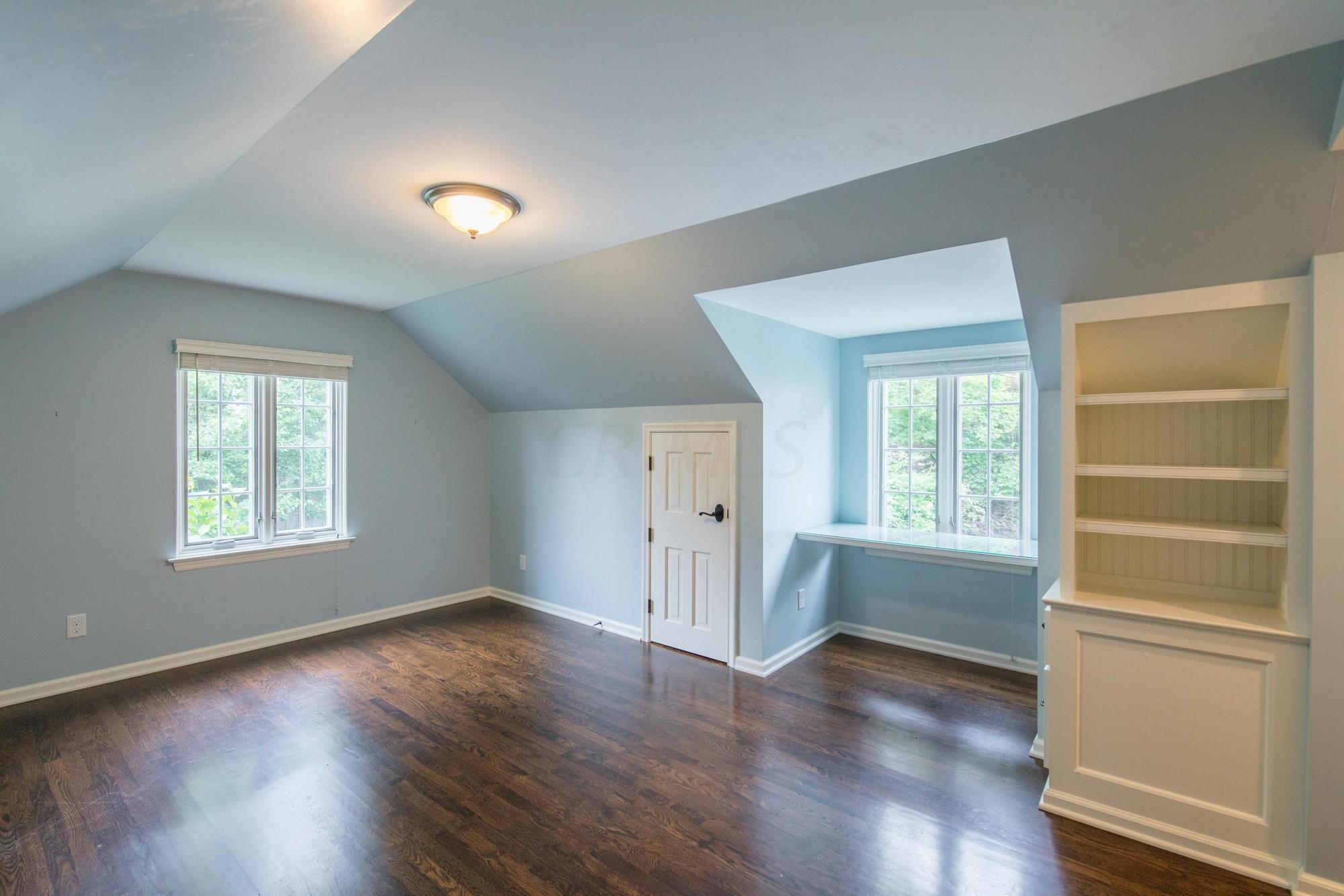 2366 Club Road Columbus, OH 43221 - Photo 33 of 48