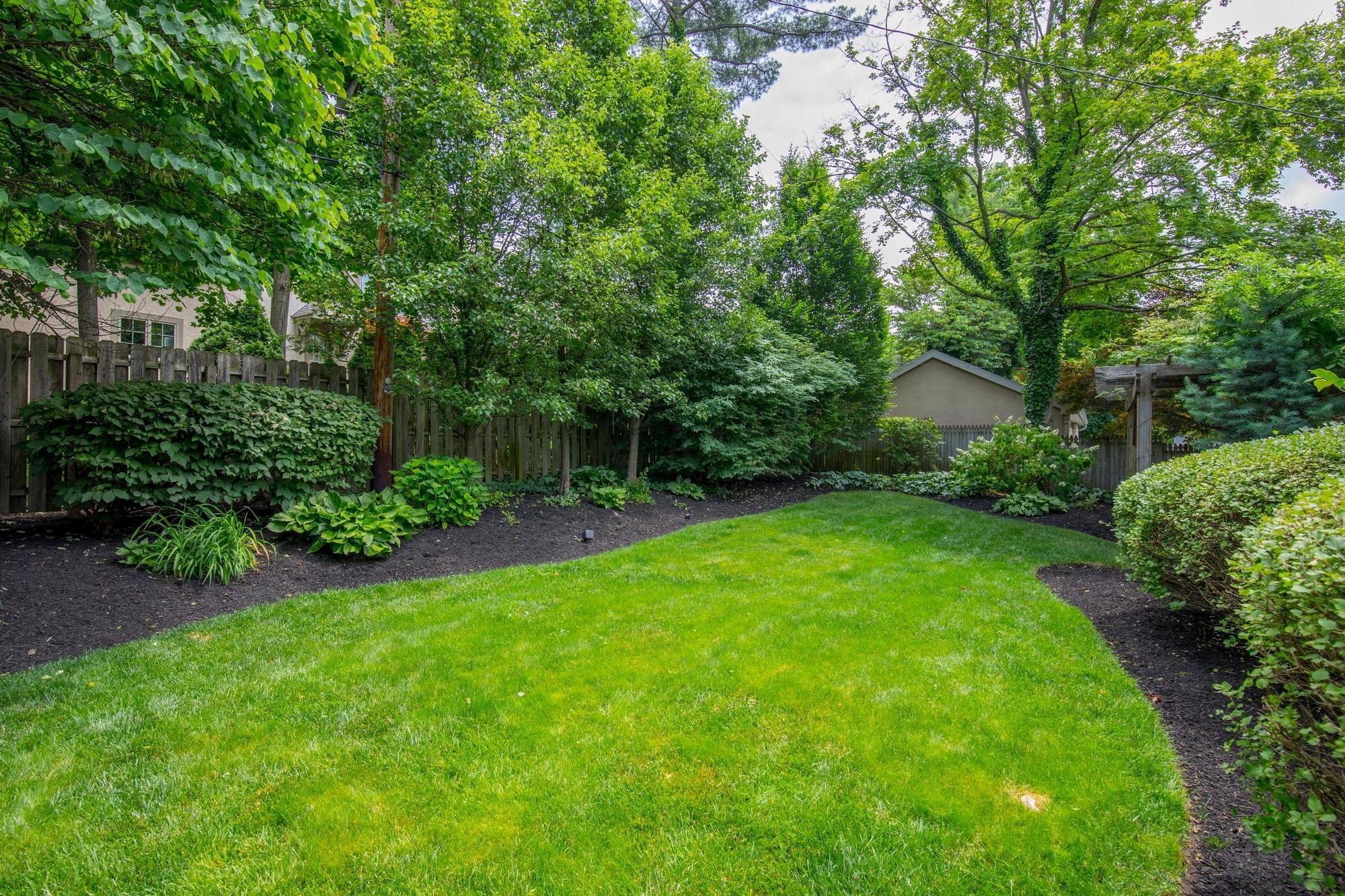 2366 Club Road Columbus, OH 43221 - Photo 47 of 48