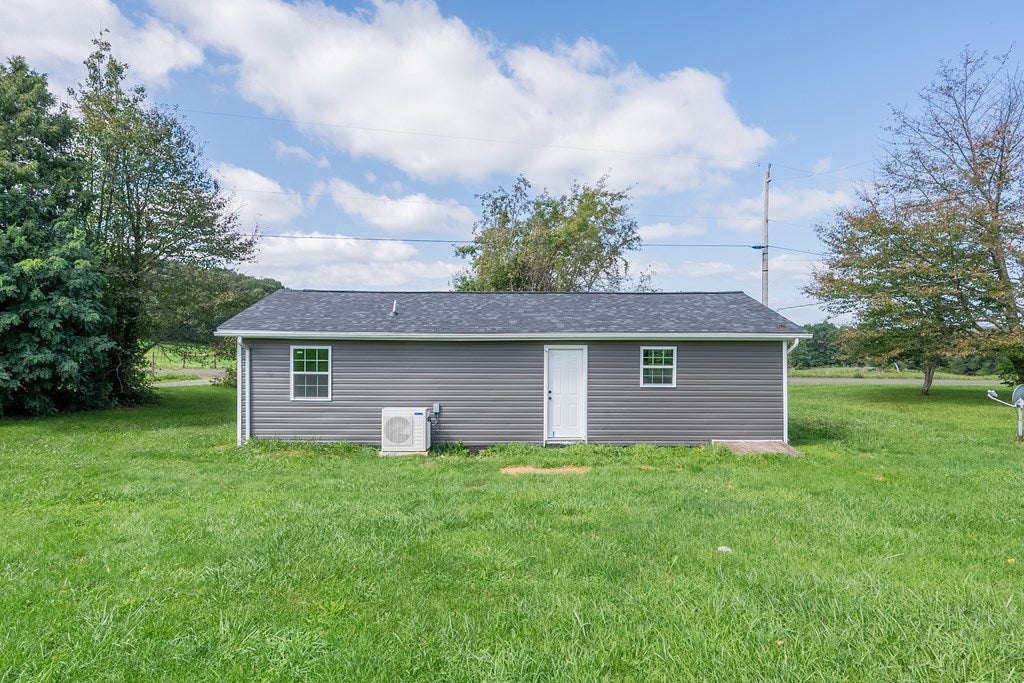 215 Partridge Road Woodlawn, VA 24381 - Photo 37 of 40 Gallery Image 37