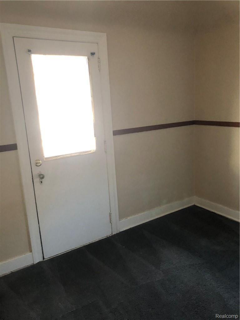 11169 Balfour Road Detroit, MI 48224 - Photo 4 of 13 11169 BALFOUR BEDROOM 2.JPG