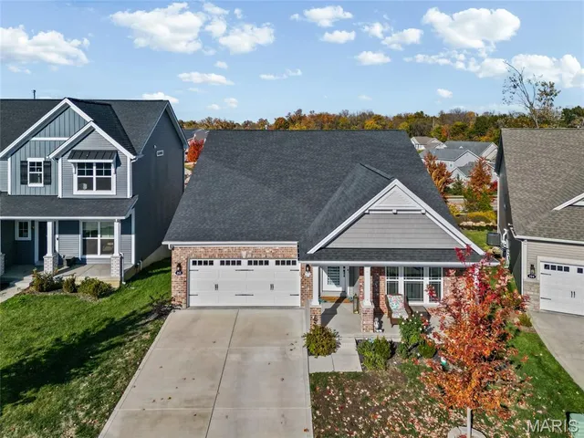 $550,000 | 155 Palais Court, St. Charles, MO 63301