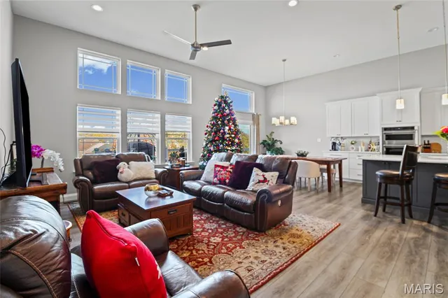 $550,000 | 155 Palais Court, St. Charles, MO 63301