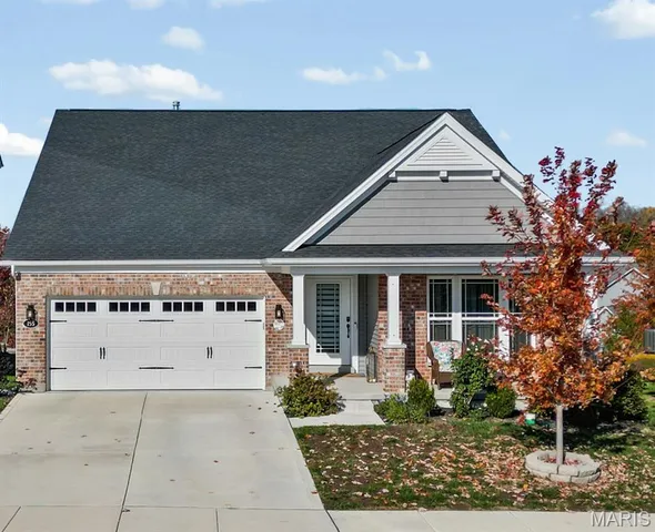 $550,000 | 155 Palais Court, St. Charles, MO 63301