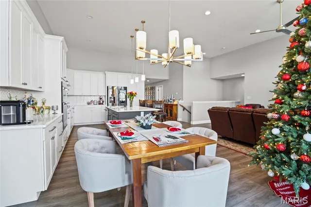 $550,000 | 155 Palais Court, St. Charles, MO 63301