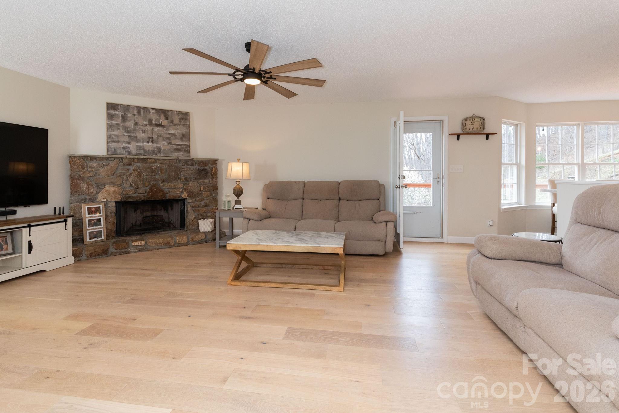 21 South Lindon Cove Road, Unit 3 Candler, NC 28715 - Photo 3 of 24