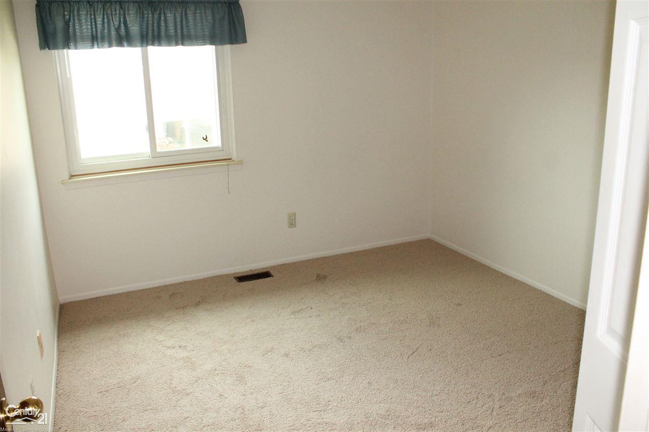 15163 Raphael Terrace Warren, MI 48088 - Photo 10 of 12
